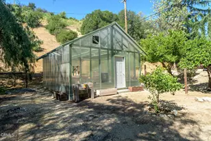 11461 Riverwood Dr, Sunland, CA 91040 - Photo 33