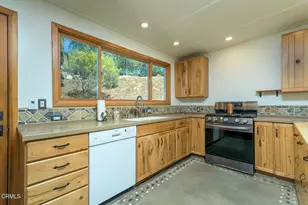 11461 Riverwood Dr, Sunland, CA 91040 - Photo 19