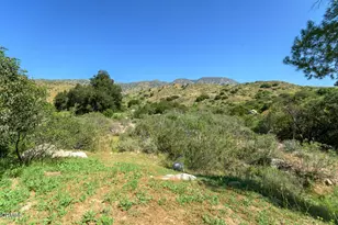 11461 Riverwood Dr, Sunland, CA 91040 - Photo 41