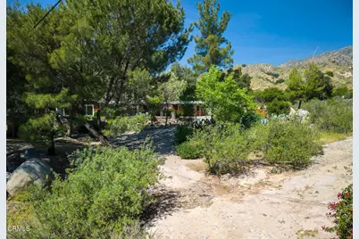 11461 Riverwood Drive, Sunland, CA 91040 - Photo 7