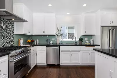 1285 S Euclid Avenue, Pasadena, CA 91106 - Photo 9