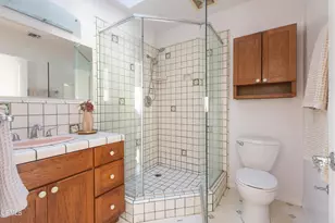 524 Glen Holly Dr, Pasadena, CA 91105 - Photo 23