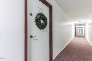 5585 E Pacific Coast Hwy, Long Beach, CA 90804 - Photo 11