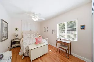 8950 Oswego St, Sunland, CA 91040 - Photo 11