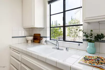 249 Alpine Street #38, Pasadena, CA 91106 - Photo 15