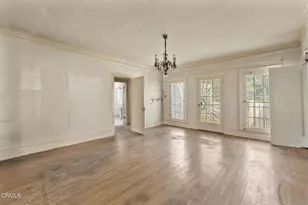 3273 Country Club Dr, Los Angeles, CA 90019 - Photo 9