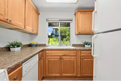 8780 1/2 Wyngate Street, Sunland, CA 91040 - Photo 11