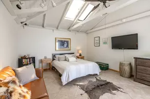 480 Castano Ave, Pasadena, CA 91107 - Photo 21