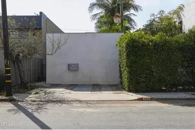 137 Arena Street, El Segundo, CA 90245 - Photo 1