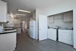 19127 Pioneer Blvd, Cerritos, CA 90703 - Photo 17