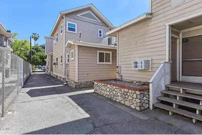 421 N Euclid Avenue, Pasadena, CA 91101 - Photo 25