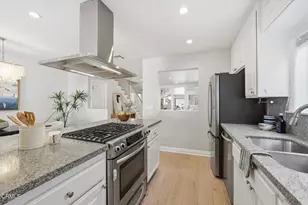 1202 1st St, Hermosa Beach, CA 90254 - Photo 11