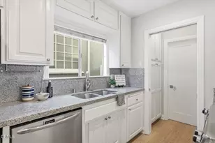 1202 1st St, Hermosa Beach, CA 90254 - Photo 7