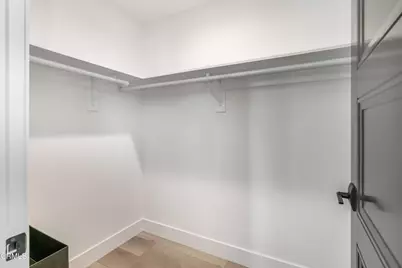 139 S Oak Knoll Avenue #302, Pasadena, CA 91101 - Photo 13