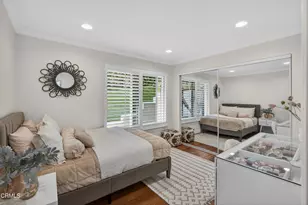 9325 9327 La Shell Dr, Tujunga, CA 91042 - Photo 23