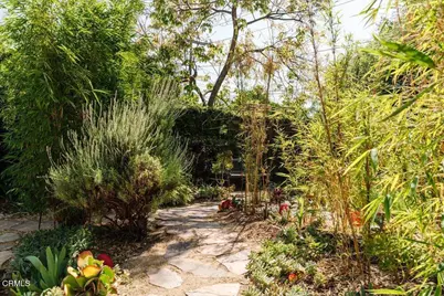 1300 Meadowbrook Road, Altadena, CA 91001 - Photo 41