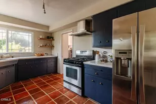 1300 Meadowbrook Rd, Altadena, CA 91001 - Photo 19