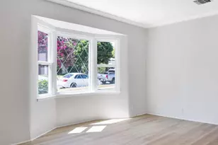 640 E Elmwood Ave, Burbank, CA 91501 - Photo 9