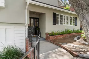 3818 Cedarbend Dr, Glendale, CA 91214 - Photo 5