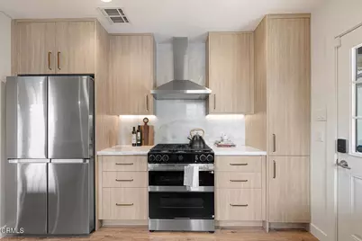 1281 Meadowbrook Road, Altadena, CA 91001 - Photo 11