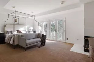 52 N Arroyo Blvd, Pasadena, CA 91105 - Photo 19