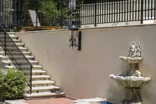 52 N Arroyo Blvd, Pasadena, CA 91105 - Photo 31