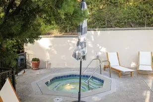 52 N Arroyo Blvd, Pasadena, CA 91105 - Photo 35
