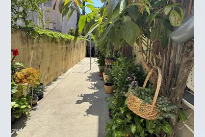 122 N Belmont Street, Glendale, CA 91206 - Photo 11