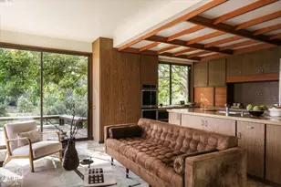 1279 Chateau Rd, Pasadena, CA 91105 - Photo 19