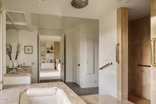 1279 Chateau Rd, Pasadena, CA 91105 - Photo 37