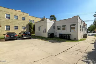 407 S Verdugo Rd, Glendale, CA 91205 - Photo 11