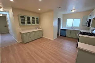 407 S Verdugo Rd, Glendale, CA 91205 - Photo 21