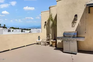 5703 Laurel Canyon Blvd, Los Angeles, CA 91607 - Photo 17