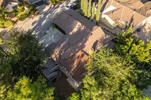 253 Redwood Dr, Pasadena, CA 91105 - Photo 49