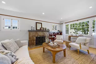 1124 E Mariposa St, Altadena, CA 91001 - Photo 13