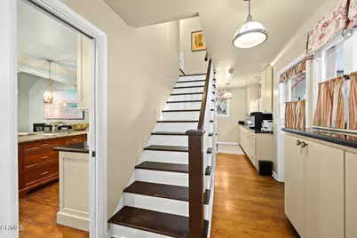 555 Meadow Grove Street, La Canada Flintridge, CA 91011 - Photo 27