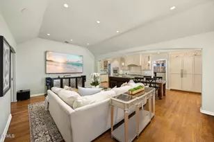 555 Meadow Grove St, La Canada Flintridge, CA 91011 - Photo 19