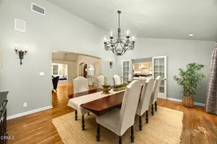 555 Meadow Grove St, La Canada Flintridge, CA 91011 - Photo 17