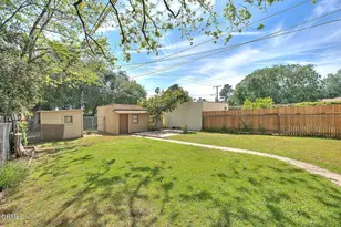 1768 E Orange Grove Blvd, Pasadena, CA 91104 - Photo 17