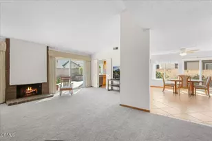 25530 Meadow Mont St, Valencia, CA 91355 - Photo 7