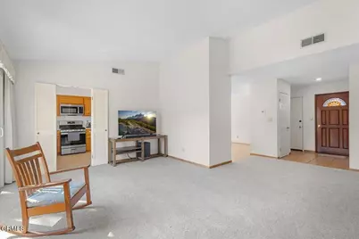 25530 Meadow Mont Street, Valencia, CA 91355 - Photo 7