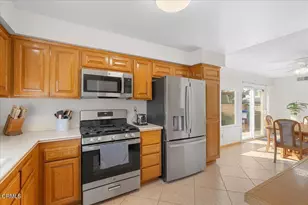 25530 Meadow Mont St, Valencia, CA 91355 - Photo 15