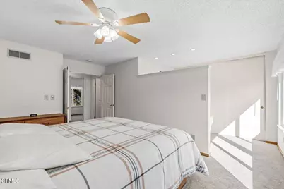 25530 Meadow Mont Street, Valencia, CA 91355 - Photo 19