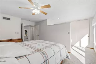 25530 Meadow Mont St, Valencia, CA 91355 - Photo 19
