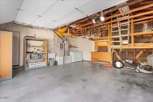 25530 Meadow Mont St, Valencia, CA 91355 - Photo 29