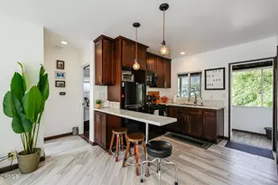 7078 High Cliff Trail, Tujunga, CA 91042 - Photo 15