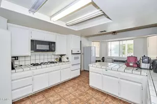 9527 Riggins Rd, Phelan, CA 92371 - Photo 33
