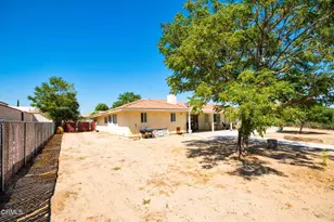 9527 Riggins Rd, Phelan, CA 92371 - Photo 45