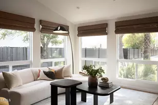 950 N Summit Ave, Pasadena, CA 91103 - Photo 7