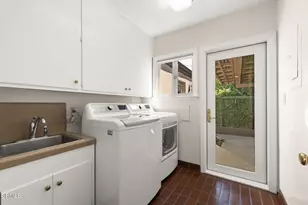 534 Vallombrosa Dr, Pasadena, CA 91107 - Photo 47